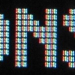 Gros plan sur un texte affiché, permettant de voir les pixels